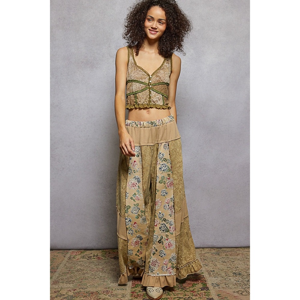 POL Boho French Terry Patchwork Floral Ruffle Hem Wide Leg Pants Tan MEDIUM - Picture 7 of 7